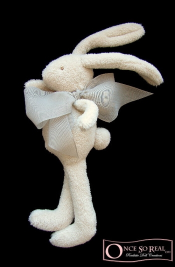 Rasseltier *Hase mit Schleife beige